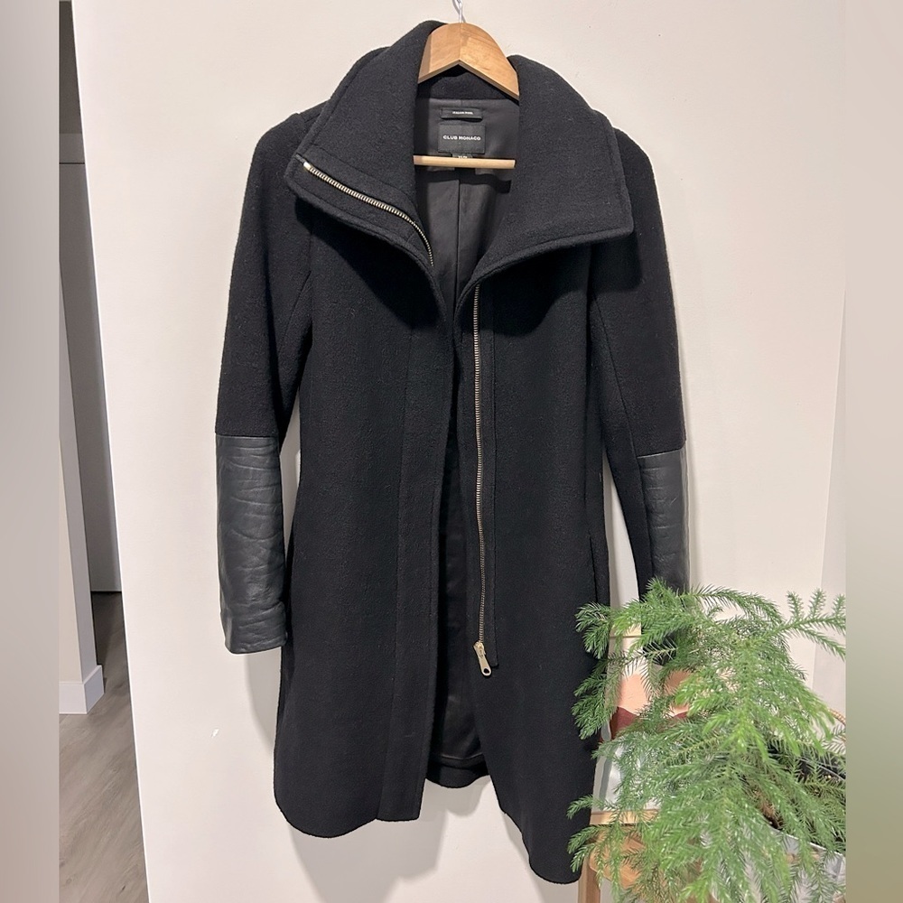 Club Monaco Wayland Coat ~ Black Wool with leather sleeve detailing - Picture 4 of 11